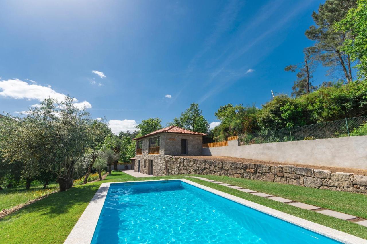 Casa Velha De Ponta Soto Villa Cela  Exterior photo